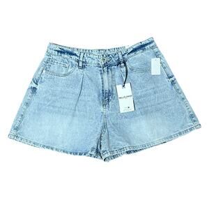 Wallflower High-Rise Flare Denim Shorts Size 11 Light Wash Girlfriend Fit